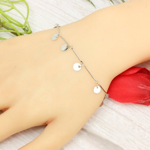 "Trendy Handmade Bracelet – A Thoughtful Gift for Girls & Women | UNVRC1122 - Picture 1 of 10